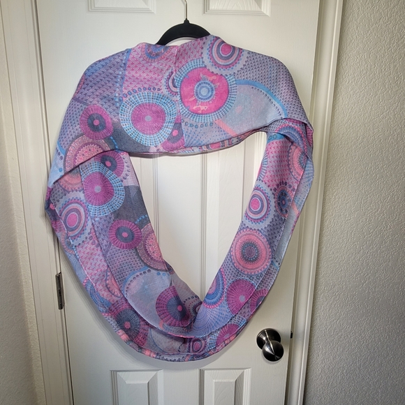 Vibrant Pink & Blue Infinity Scarf, 100% Viscose - Picture 6 of 8